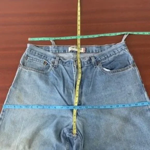 Vintage men’s 560 Levi’s mom jeans - Picture 10 of 10